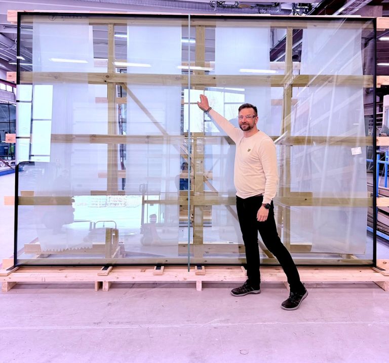 Mika Eronen & huge panel